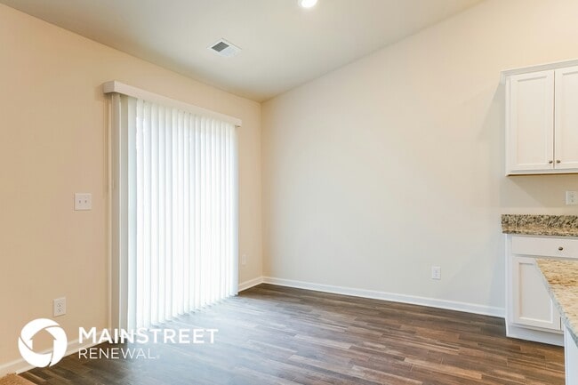 Photo - 508 Gusty Ln