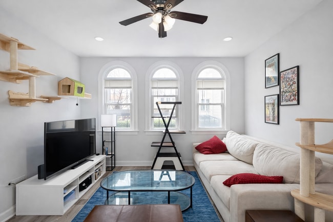 Photo - 3449 N Elaine Pl Unidad 101