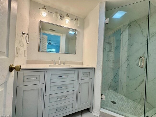 Photo - 661 Squire Cir