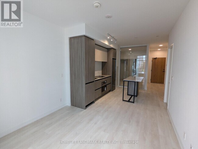 Photo - 8 Beverley Glen Blvd Unité 409