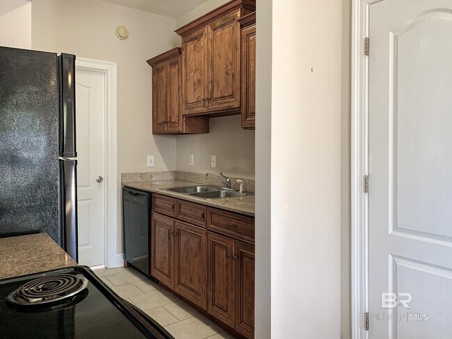 Photo - 116 S Elm St