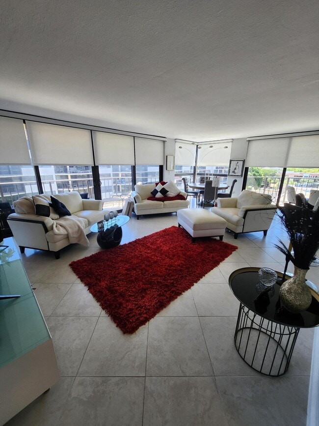 Photo - 899 Jeffery St Unit 701