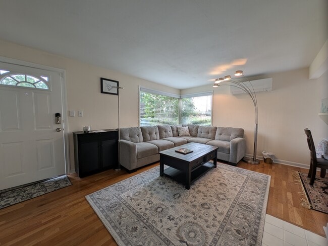 Photo - 15531 8th Ave NE Casa