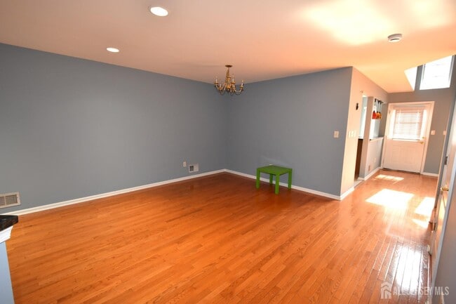 Photo - 24 Hawthorne Rd