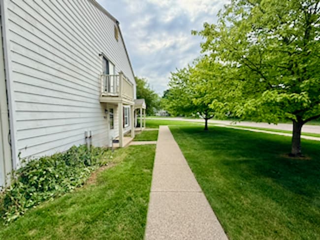 Photo - Updated 2-Bedroom Condo in Keatington – Move-In Ready!