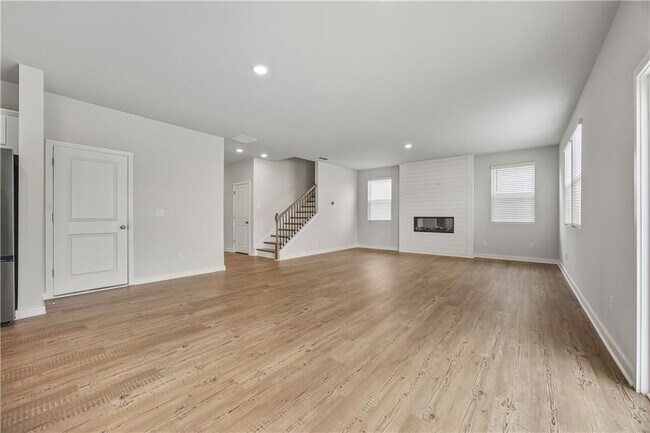 Photo - 786 Ruddy Dr