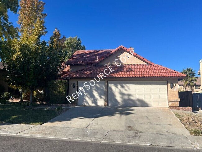 Building Photo - 4 Bedroom Home For Rent in West Palmdale