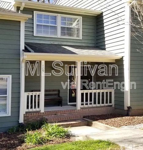 Photo - 105 Weathersfield Dr