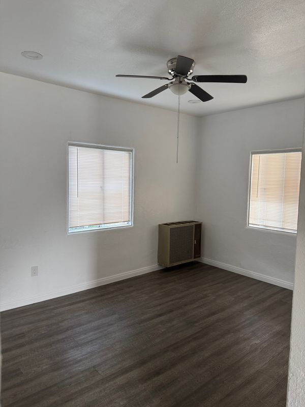 Photo - 910 S Marengo Ave