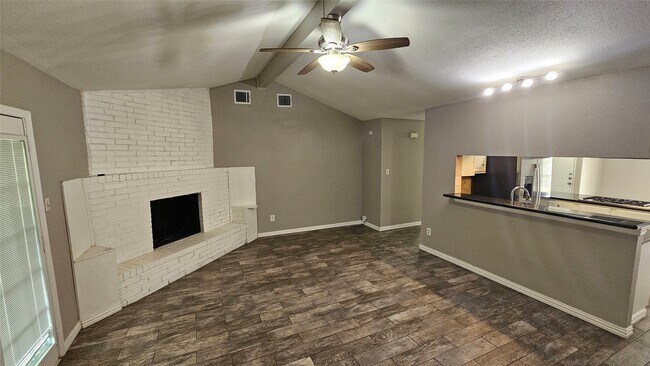 Photo - 10007 Winding Trail Rd