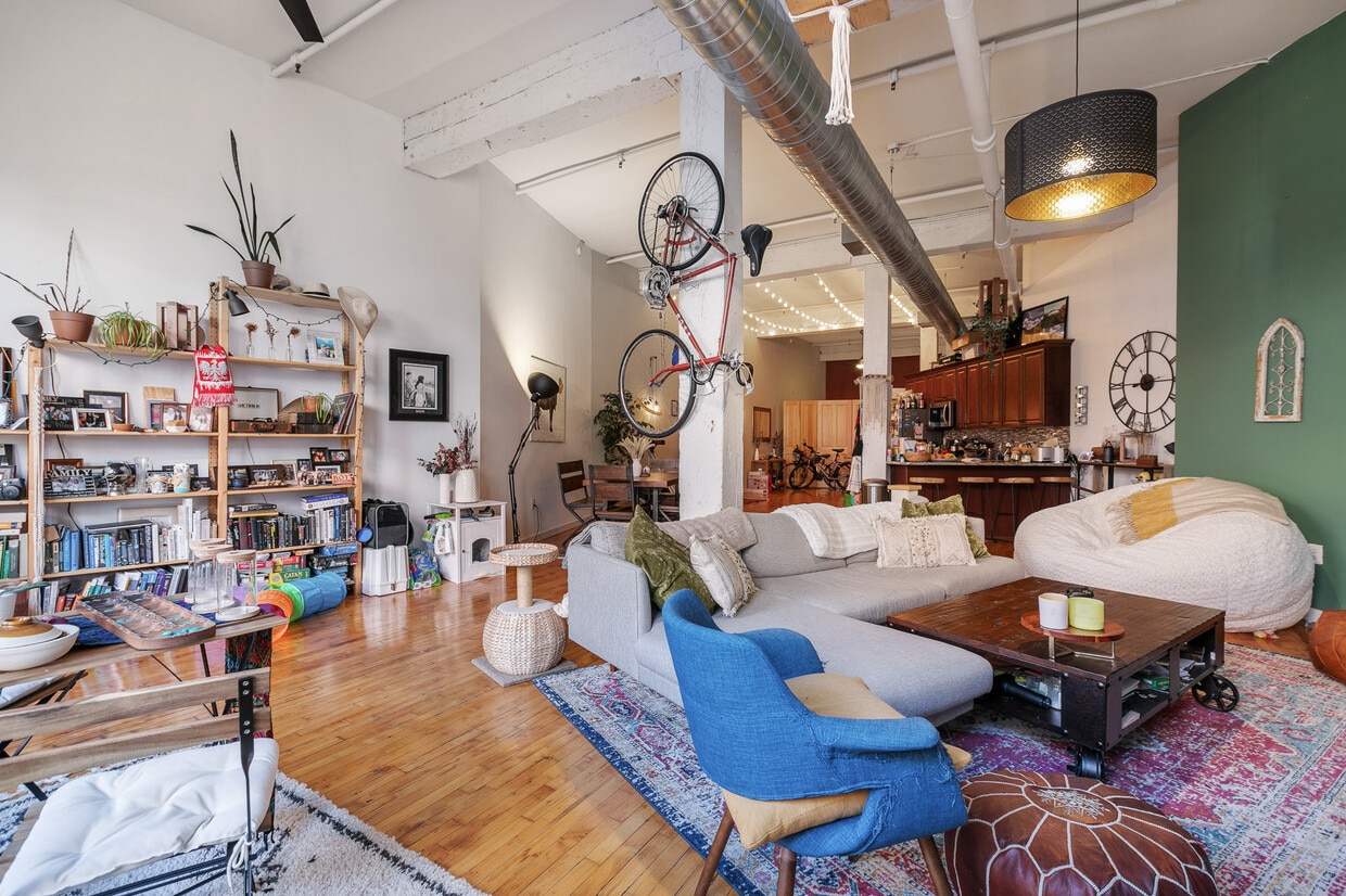 Living Room to Kitchen View - 428 N 13th St (Philadelphia, PA)