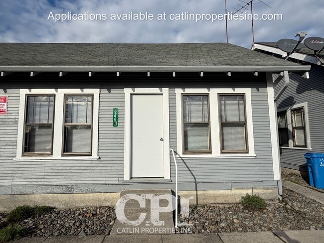 Photo - 246 B St SW