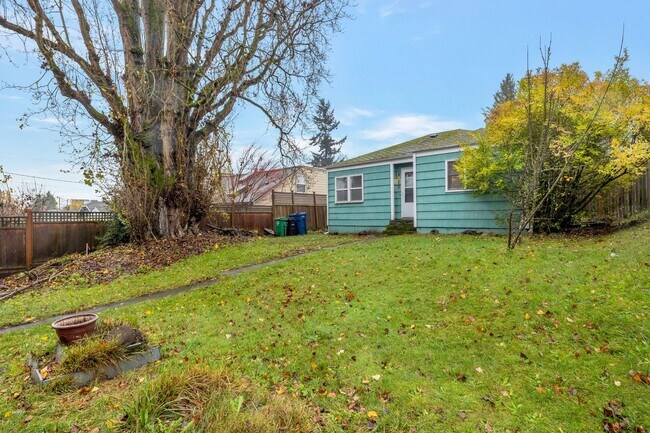 Photo - 6 month lease only no extensions Greenwood bungalow