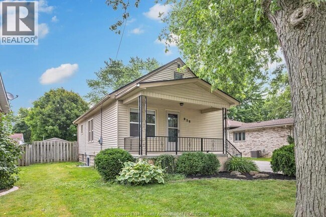 Photo - 928 Lacasse Blvd