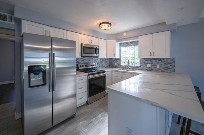 Photo - 902 NE 34th St Unidad W