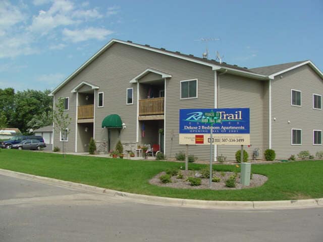 Building Photo - Deluxe 2 Bedroom Apartment Unit 103
