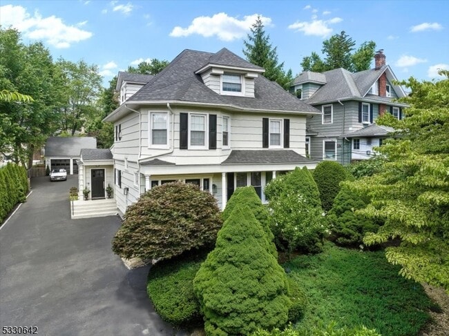 Photo - 163 Godwin Ave Unit 1