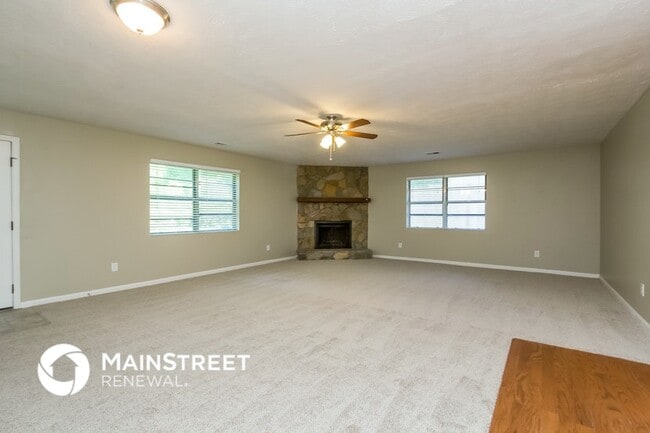 Photo - 3790 Creekview Cir