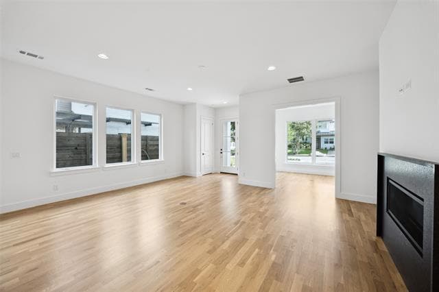 Photo - 5638 Winton St