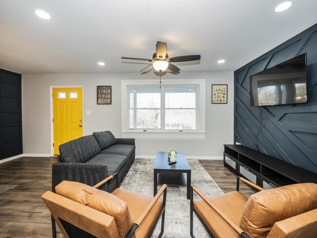 Photo - 3317 Pennsylvania St