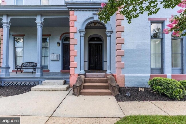 1401 Delaware Ave Unit 1F