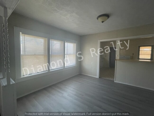 Photo - Spacious 2 Bedroom Home - Fenced Yard!