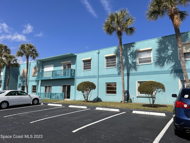 Building Photo - 350 Fillmore Ave Unit F19