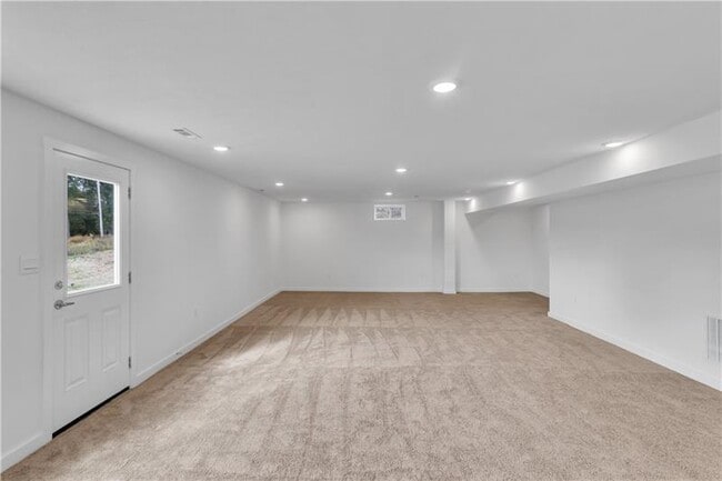 Photo - 315 William Dr