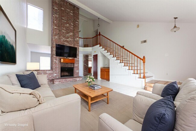 Photo - 1722 Foxlake Dr