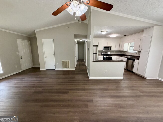 Photo - 5663 St Thomas Dr