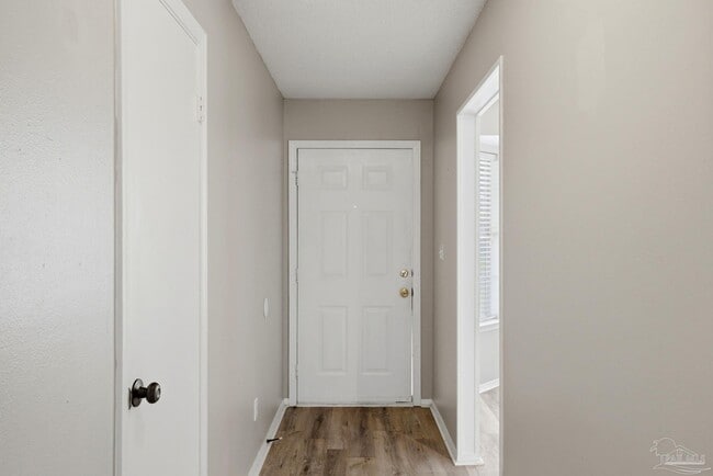 Photo - 2813 Langley Ave Unit B203