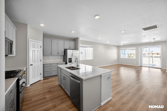 Photo - 2785 Black Hawk Pl