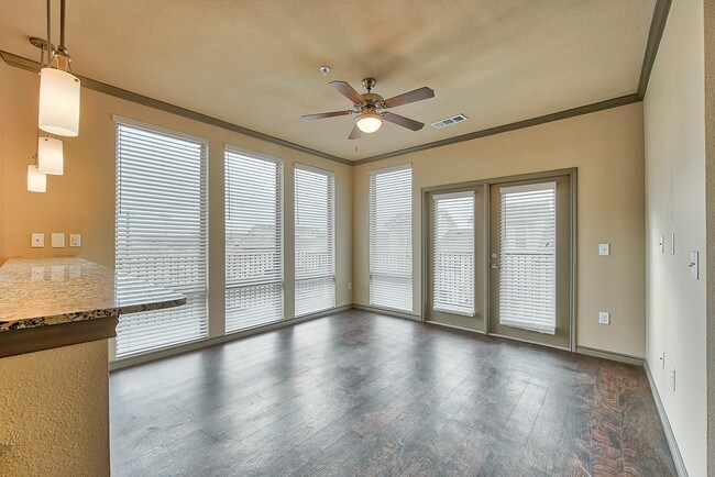 Photo - Village at Palm Center