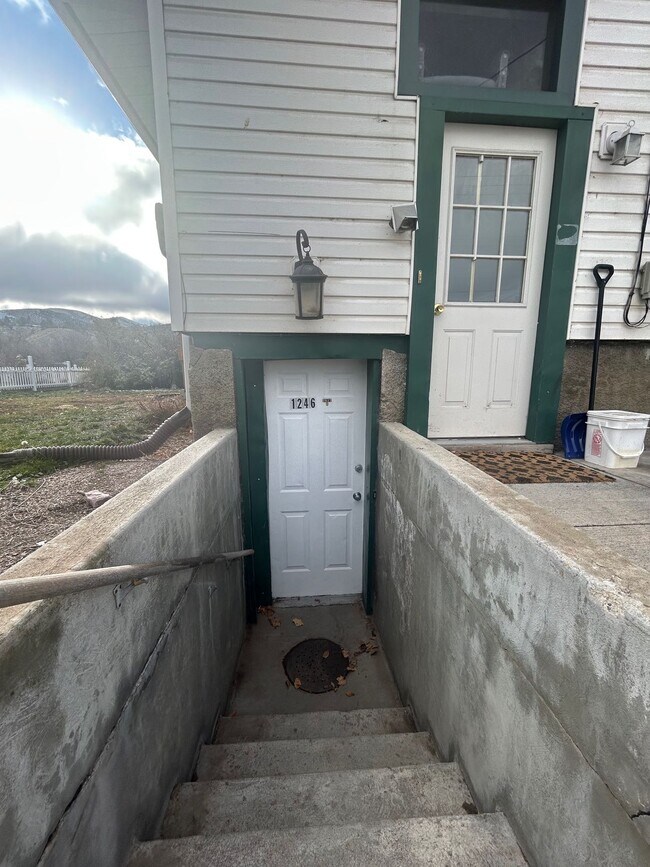 Photo - 1246 N Grant Ave Unidad B