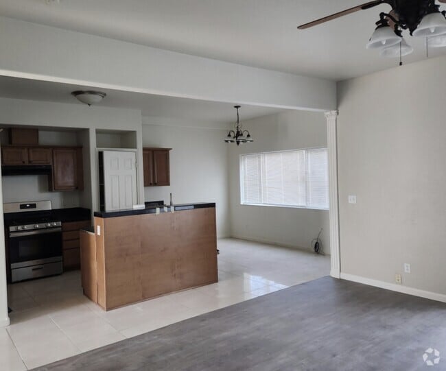 Building Photo - 4100 Camanche Pkwy N Unit 4100 Rental