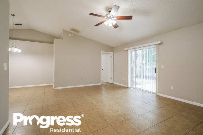 Photo - 1615 Twin Oak Ln