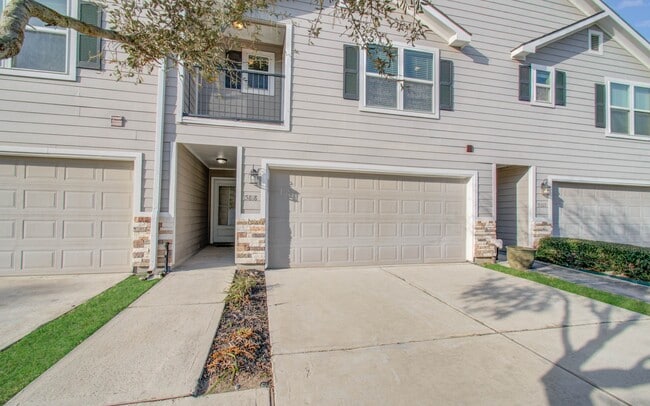 Photo - 15818 Whiteglade Ln