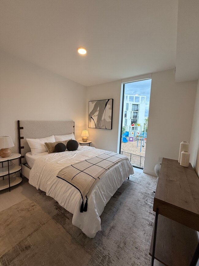 Photo - 20520 NW 20th Ct Unidad B8