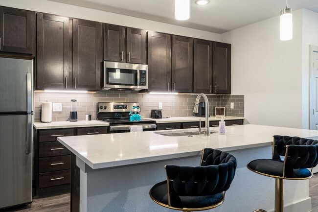 3930 Westcliff Rd Unit SI ID1228615P