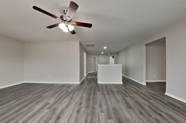 Photo - 16802 Accolade Way