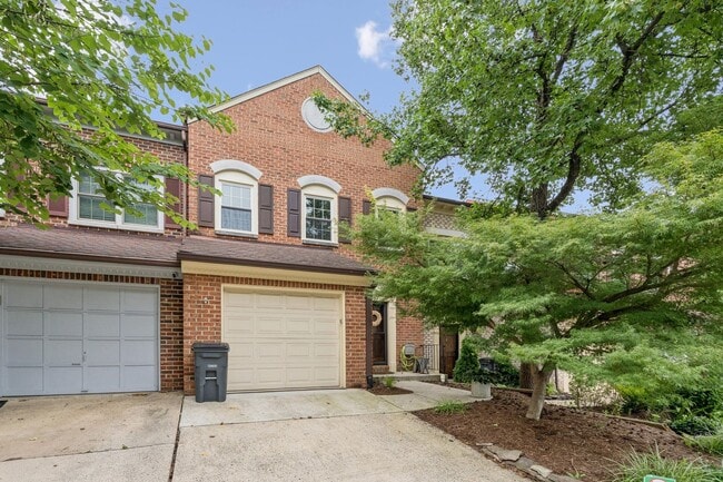 Building Photo - Come see why this one stands out—you’re go... Rental