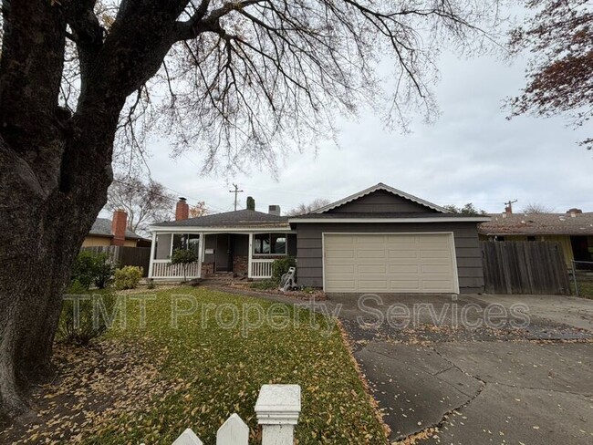 Building Photo - 2011 Mangrum Ave