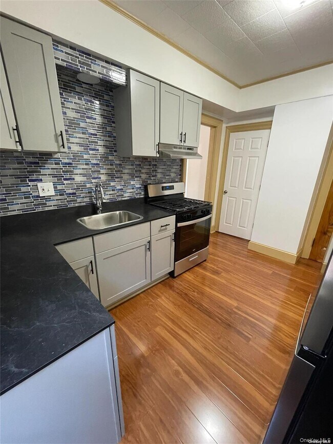 Photo - 68 Main St Unit 1