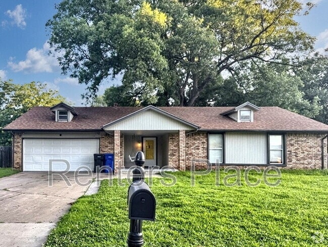 Building Photo - 112 W Timberlane St Rental