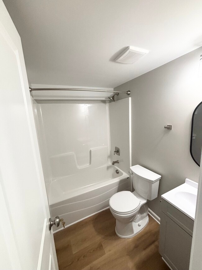 Photo - 626 Middle St Unit 1