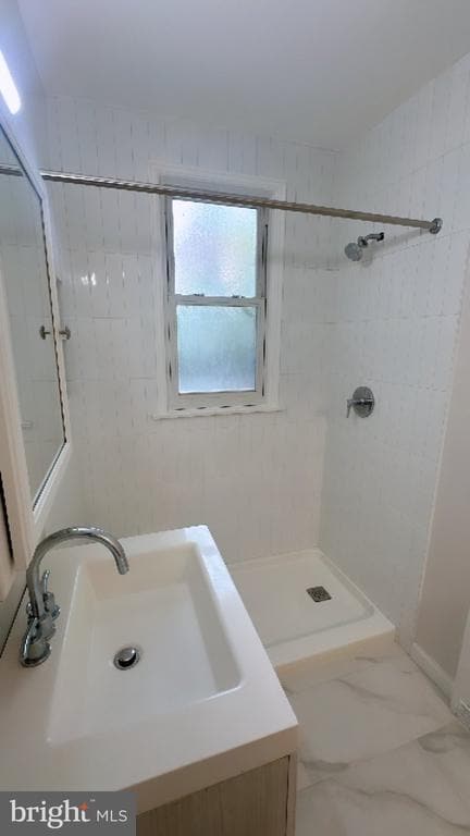 4004 Beecher St NW Unit 102
