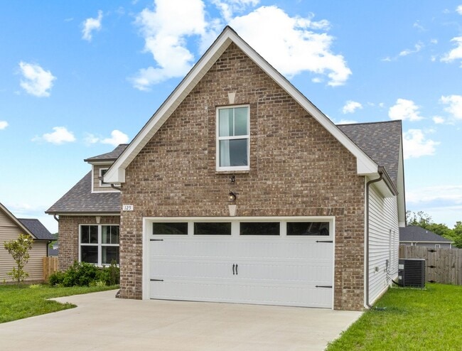 Photo - 125 Tomahawk Pt