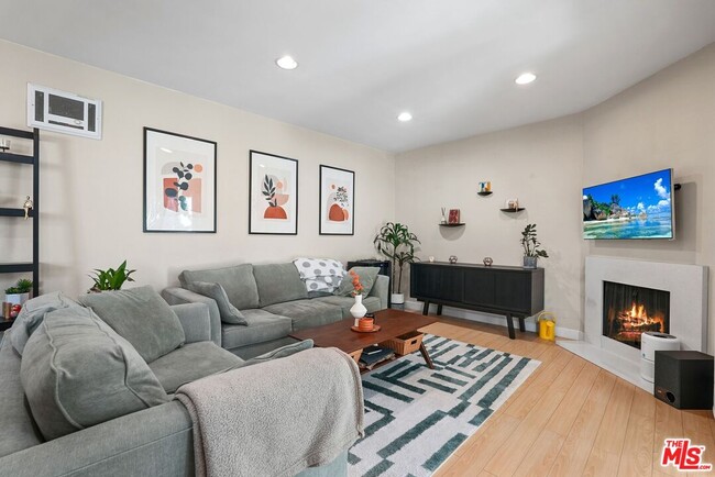 Photo - 3640 Cardiff Ave Condo Unit 213