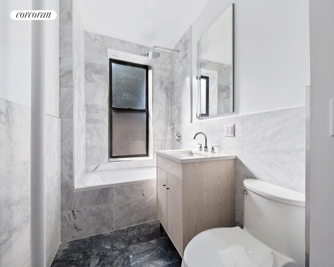 Photo - 24-39-39 38th St