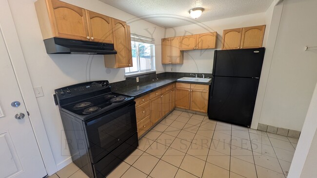Photo - Single-story Duplex in Sherwood